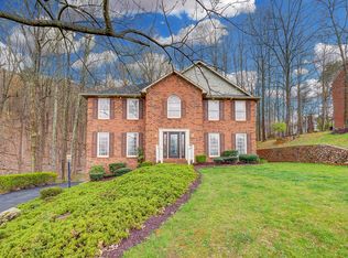 820 Stayman Rd, Roanoke, VA 24019