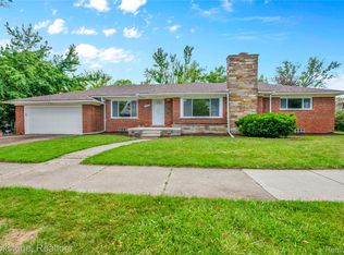 18461 Sunset St, Detroit, MI 48234
