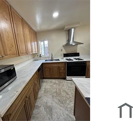 3 bed, $2,385 — Photo 3