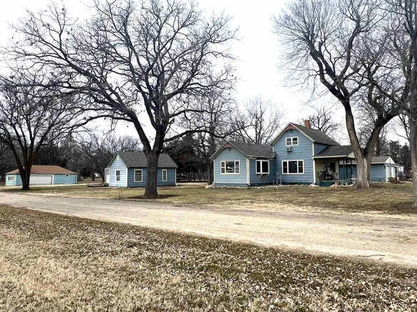 601 N Stricklers Ave, Delphos, KS 67436