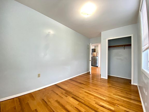 4th image of 214 Clifton Ave #2F