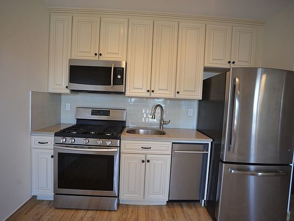 3rd image of 37-12 31st Ave #4FC