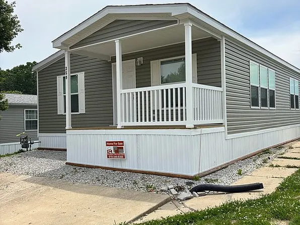 259 Silver Fox Xing, Collinsville, IL 62234