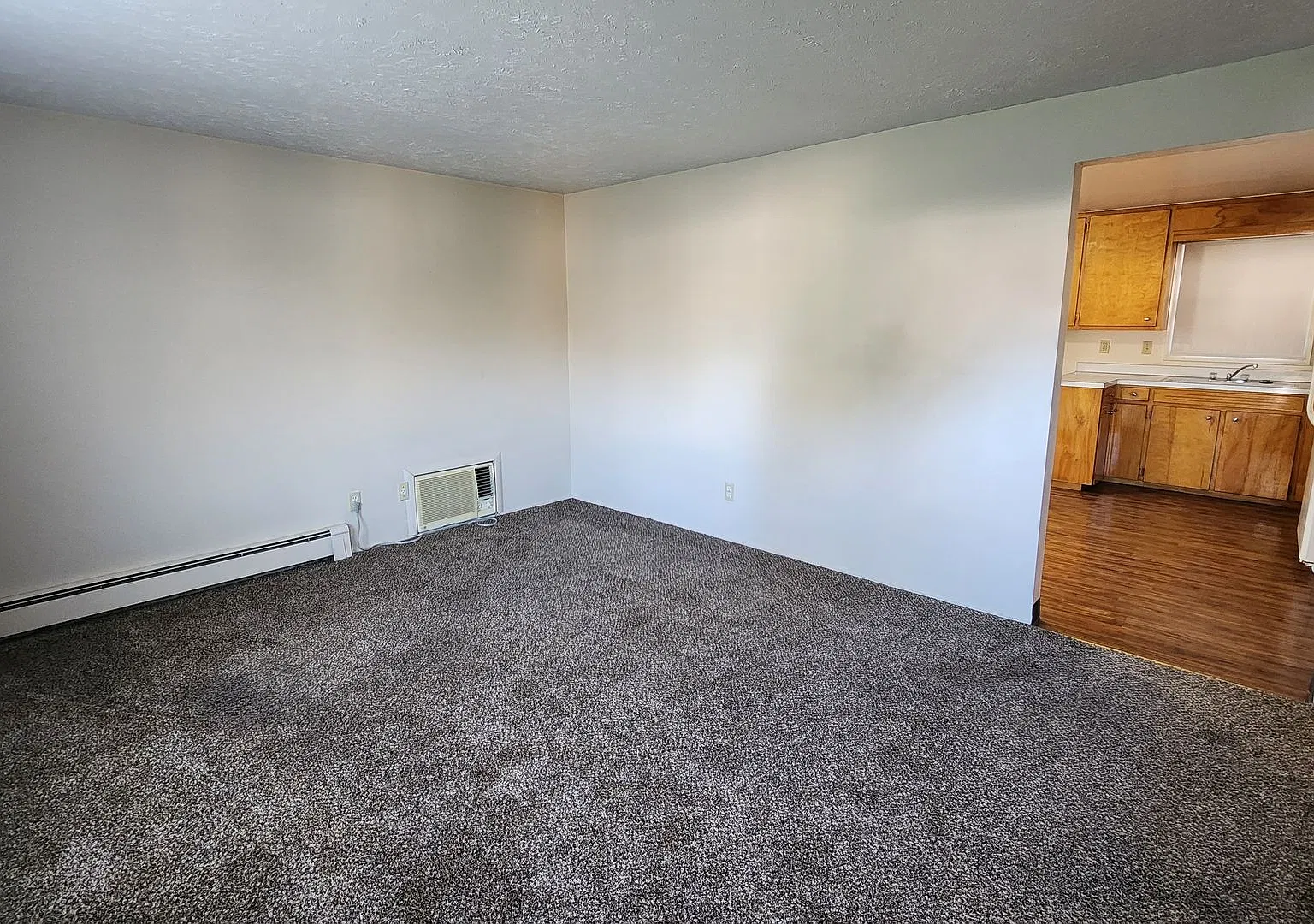 Two bedroom, one bathroom, single level apartments! Located in Gering! — Photo 4