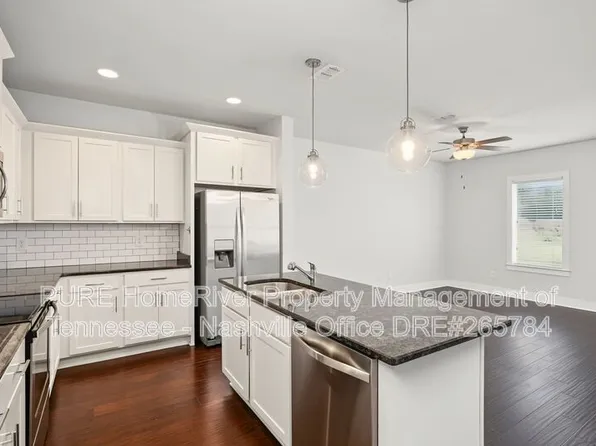 729 Cottage Park Dr, Nashville, TN 37207