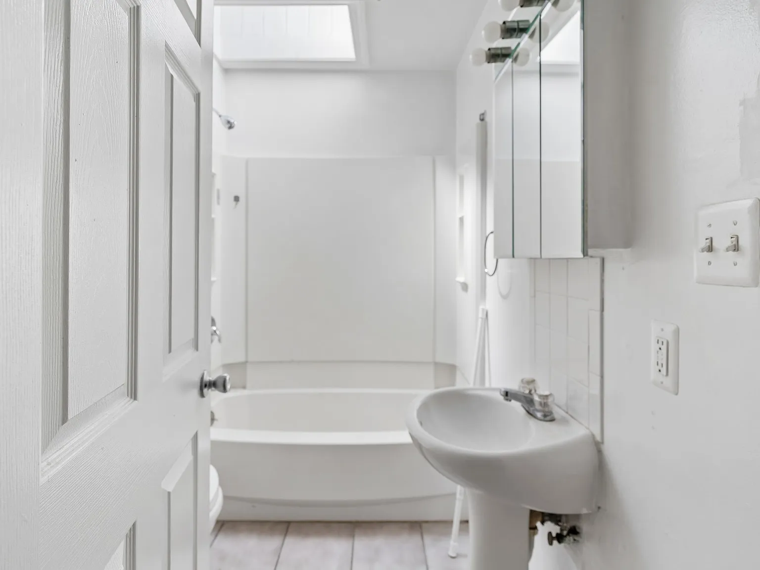 1 bed, $1,190 — Photo 2