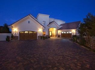 2648 Mirabella St, Henderson, NV 89052