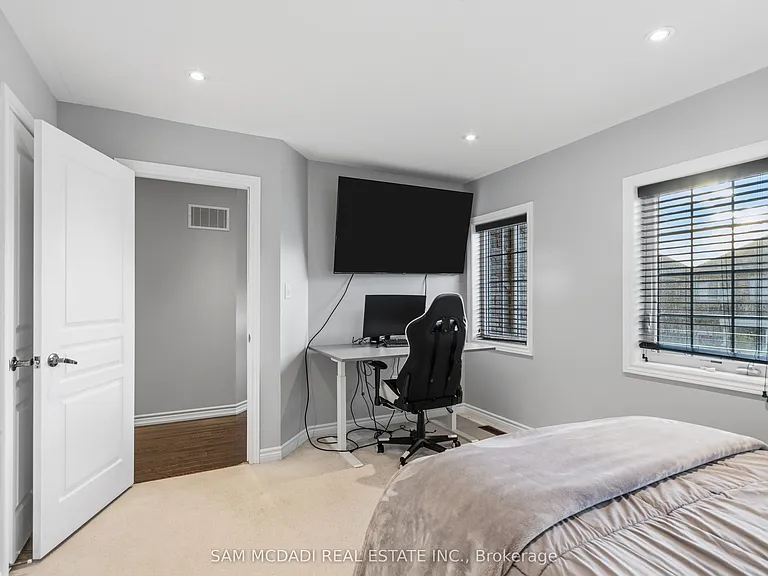 59 Kalmia Rd — Photo 28