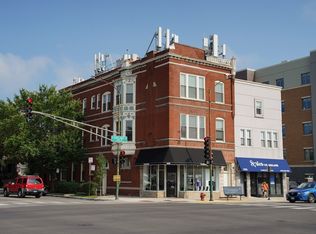 3559 N Ashland Ave #R4, Chicago, IL 60657