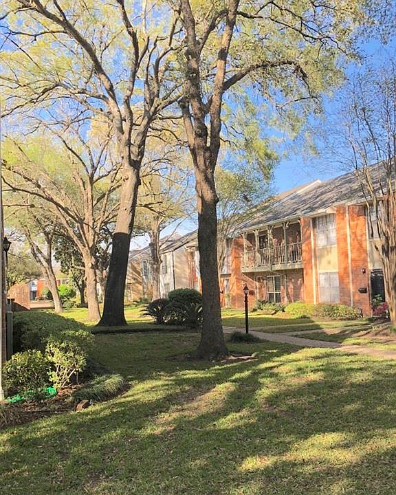 1st image of 1683 W Sam Houston Pkwy S