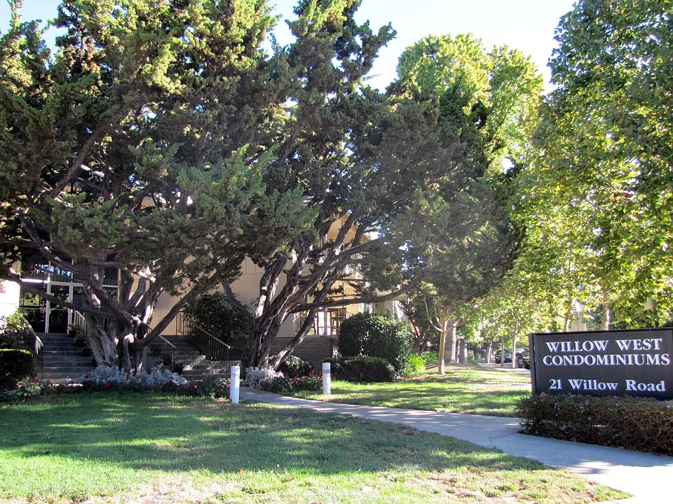 21 Willow Rd #21