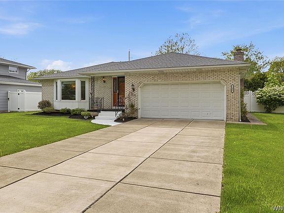 2nd image of 246 Willow Green Dr