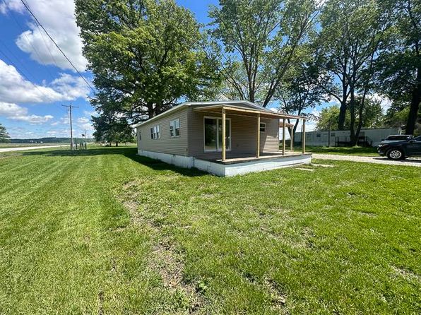 110 S East St, Hull, IL 62343