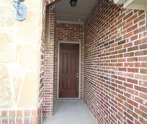 2nd image of 127 Sierra Dr