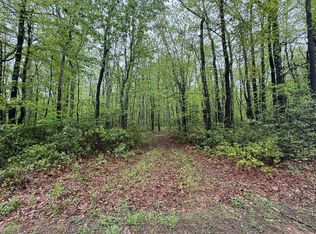 1 Sportsmans Trl, Stroudsburg, PA 18360