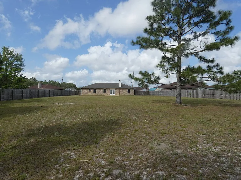 5087 Cassia Dr — Photo 23