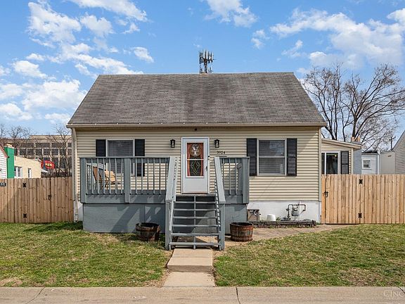 4th image of 3924 Avilla Pl
