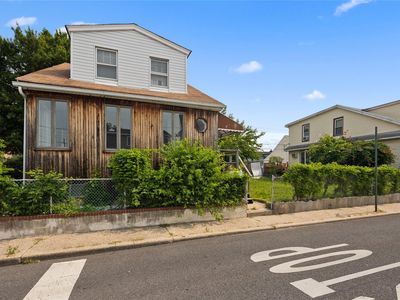 72 & 70 Dictum Court, Brooklyn, NY, 11229