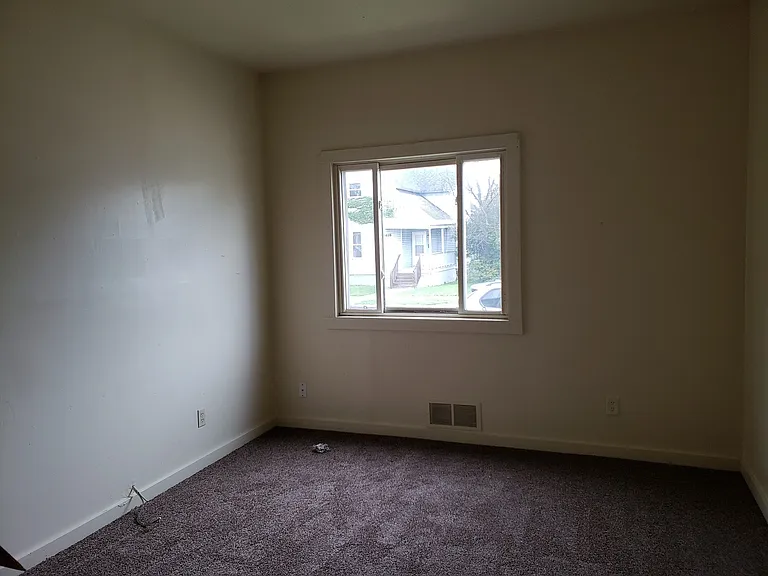 1617 Hamilton St — Photo 8