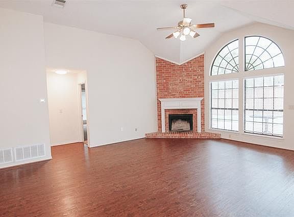 4th image of 2205 Amhearst Ct