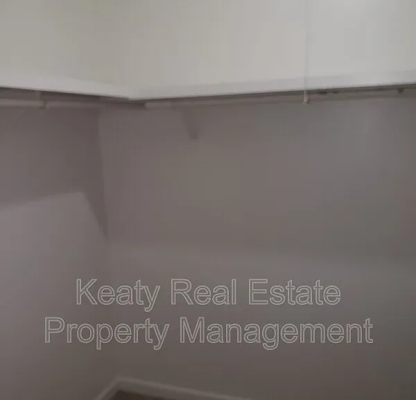 809-3 Fox Run Dr — Photo 21