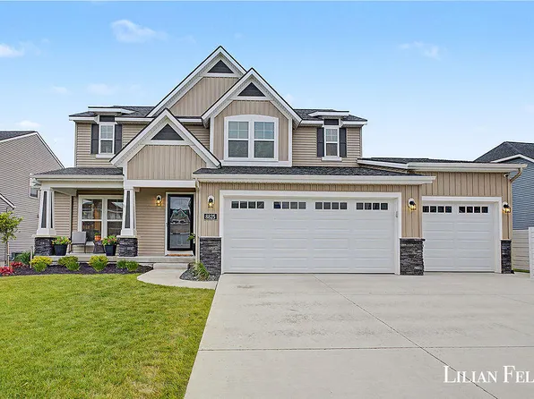 8825 Emerado Rd, Jenison, MI 49428