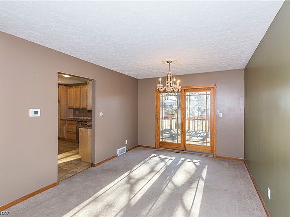 4th image of 185 Northpark Dr