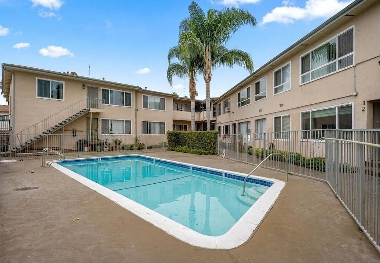 1 bed, 1.0 bath, 725 sqft, $1,725 — Photo 3