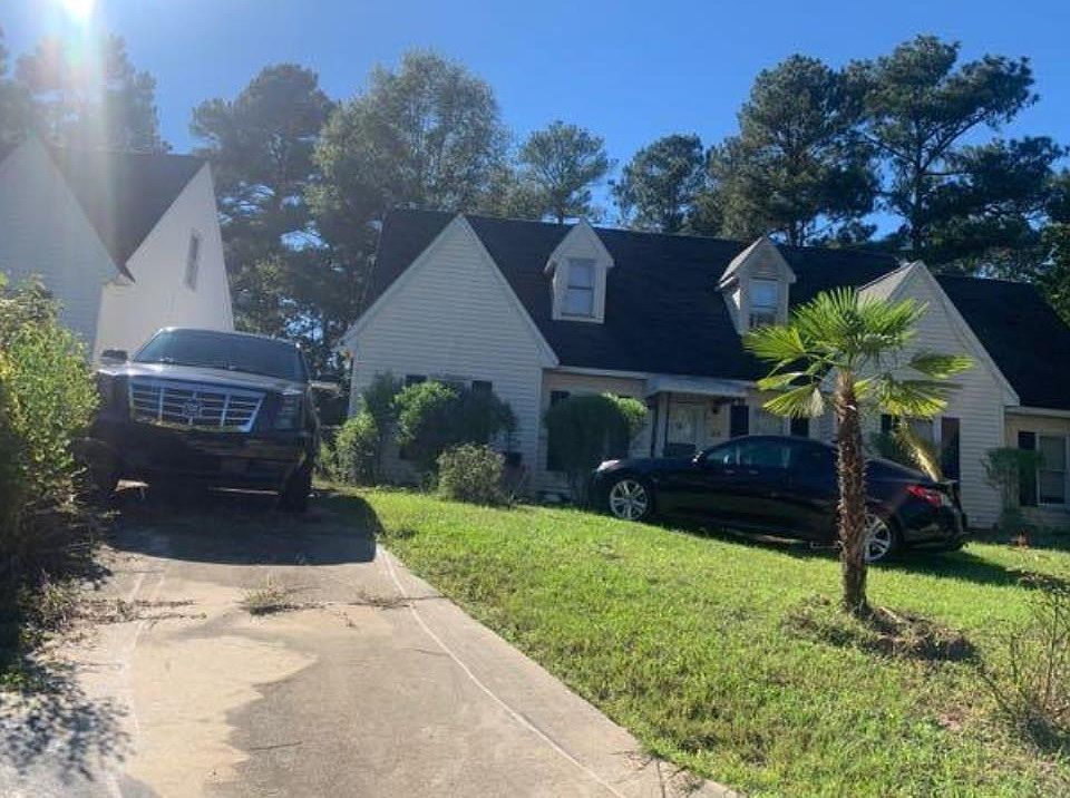 2nd image of 201 Raintree Ln
