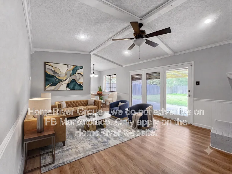 3 bed, 2.0 bath, 1314 sqft, $1,695 — Photo 2