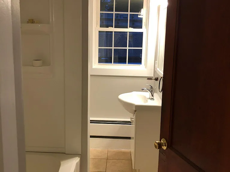 Rear — Photo 24