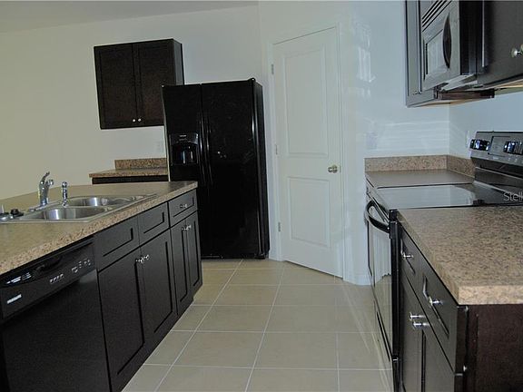 5th image of 2635 NE 46th Ave