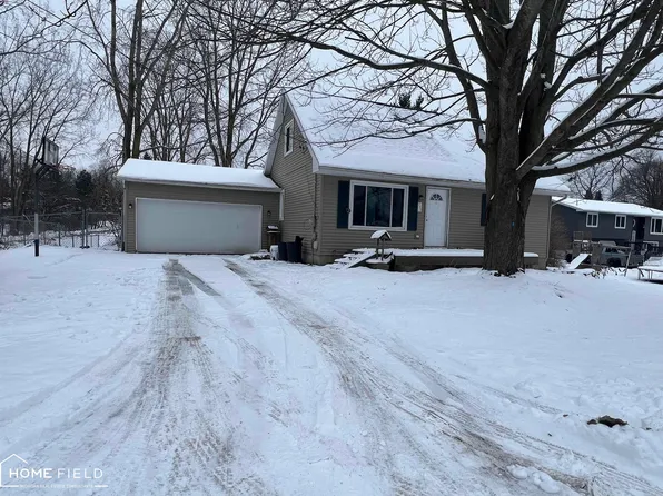 211 Shiawassee St, Laingsburg, MI 48848