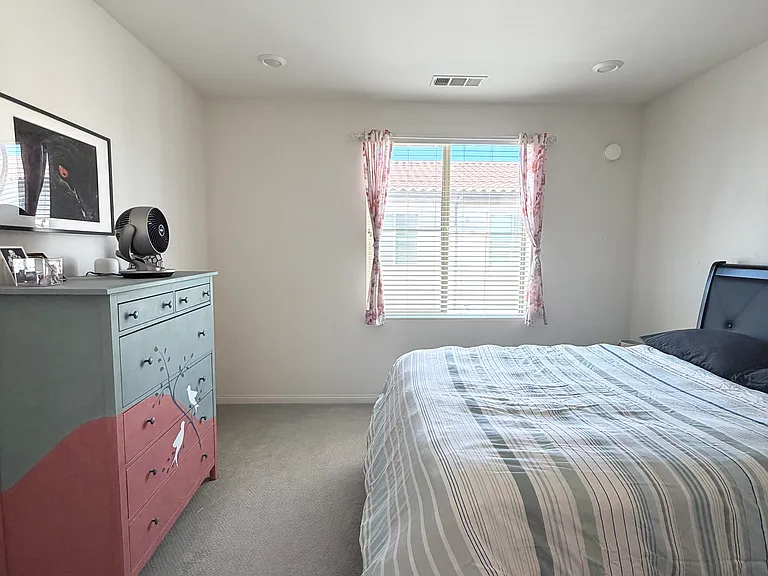 125 Neptune — Photo 16