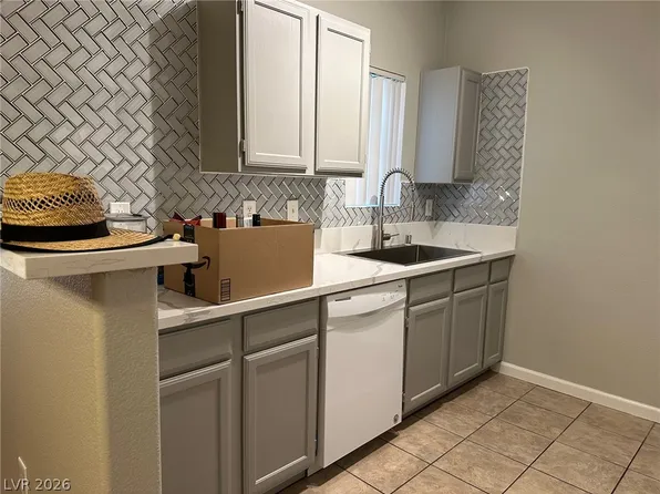 7255 W Sunset Rd APT 1024, Las Vegas, NV 89113