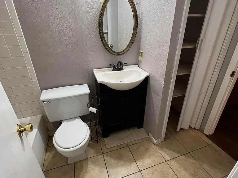 209 Stonecreek Dr — Photo 12