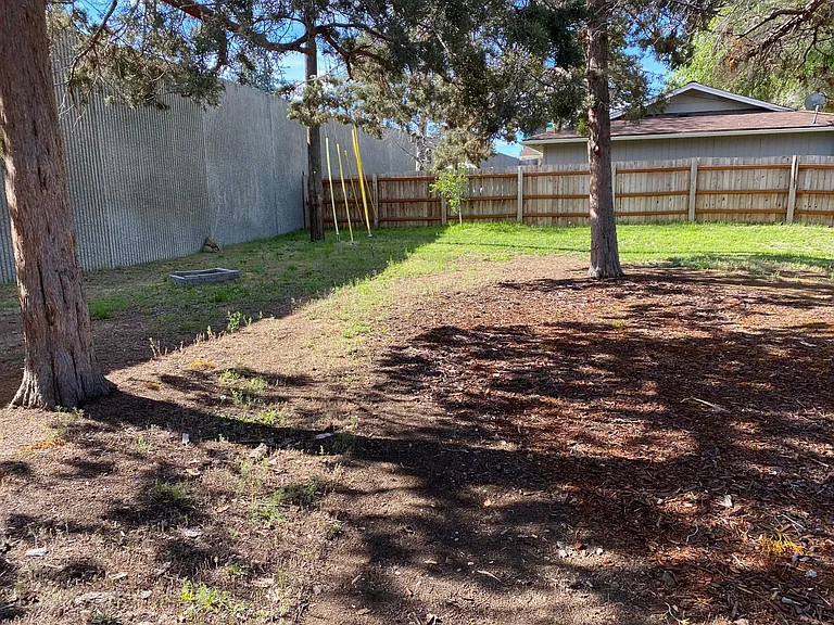 Alternate view of extra large backyard