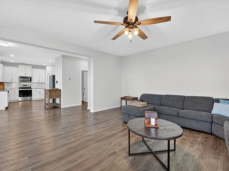113 Brookline Dr — Photo 8