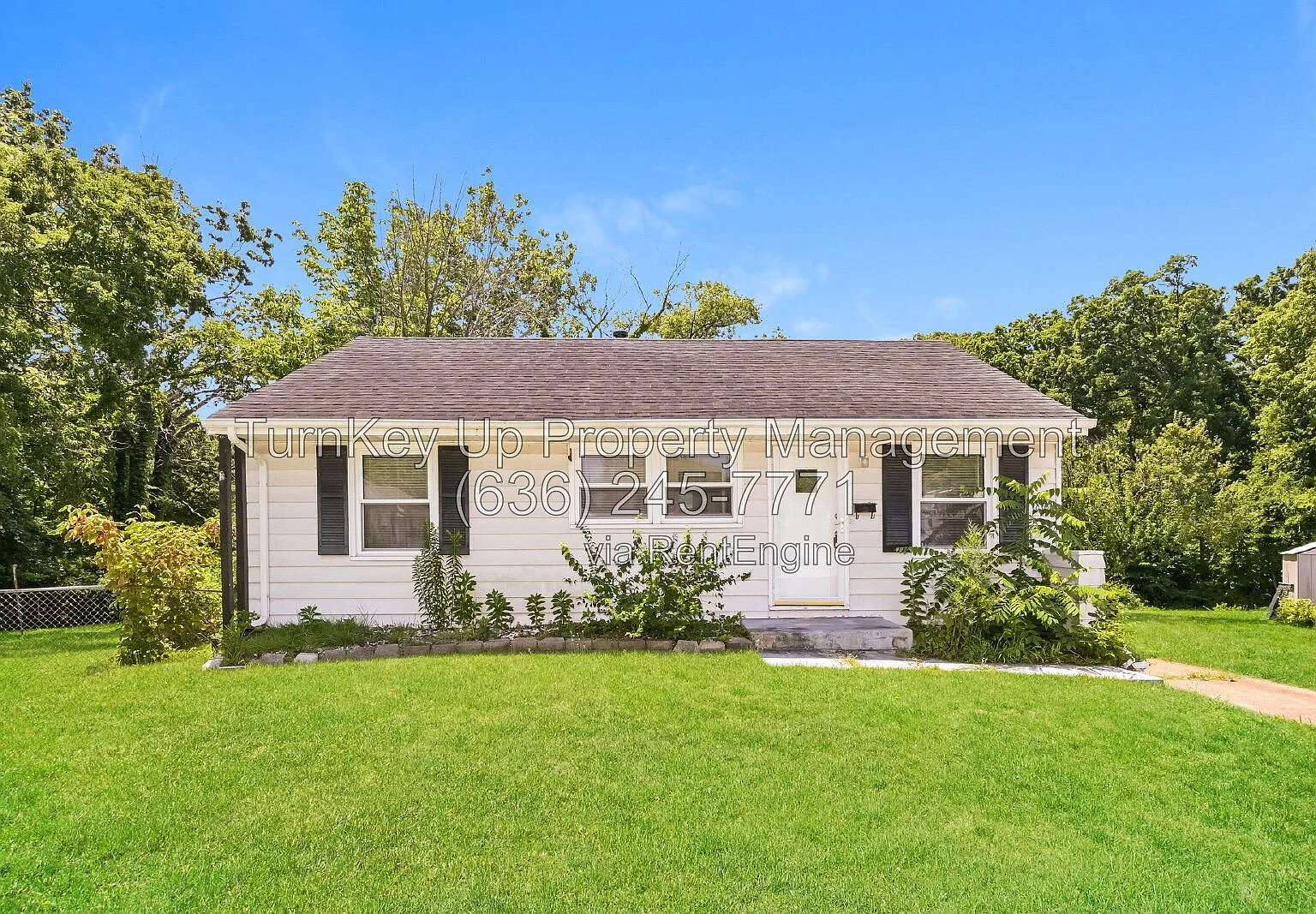 3 bed, 1.0 bath, 980 sqft, $1,300 — Photo 1