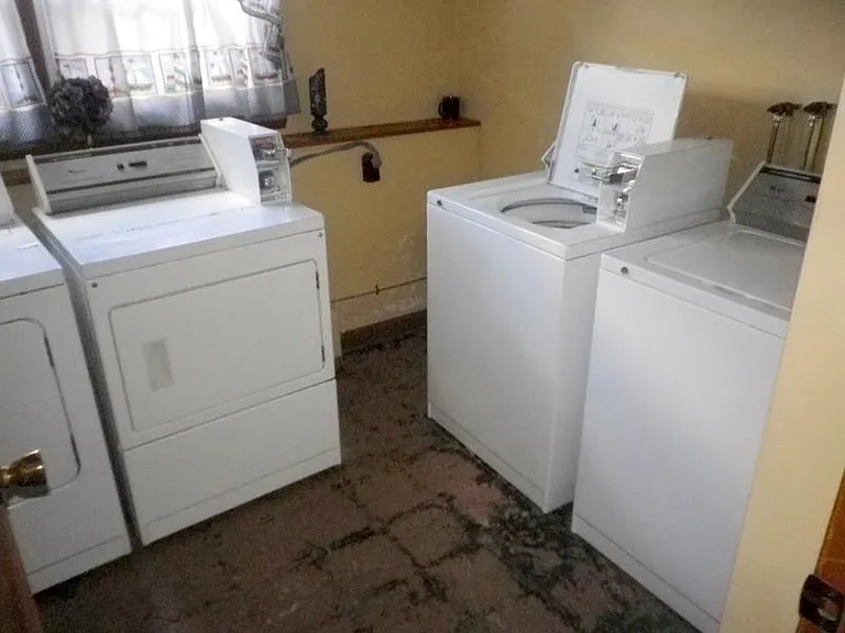 310 Evergreen St #1 — Photo 2