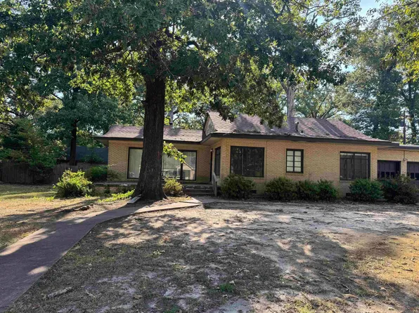 3301 S Cherry St, Pine Bluff, AR 71603