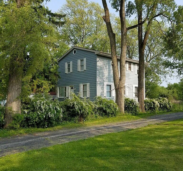 2nd image of 2407 31st St