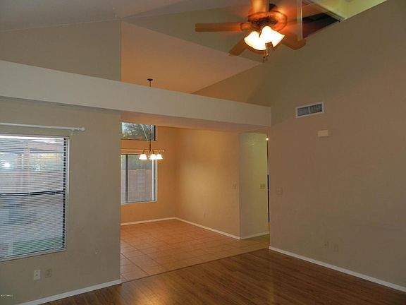 4th image of 8569 N Winchester Creek Dr