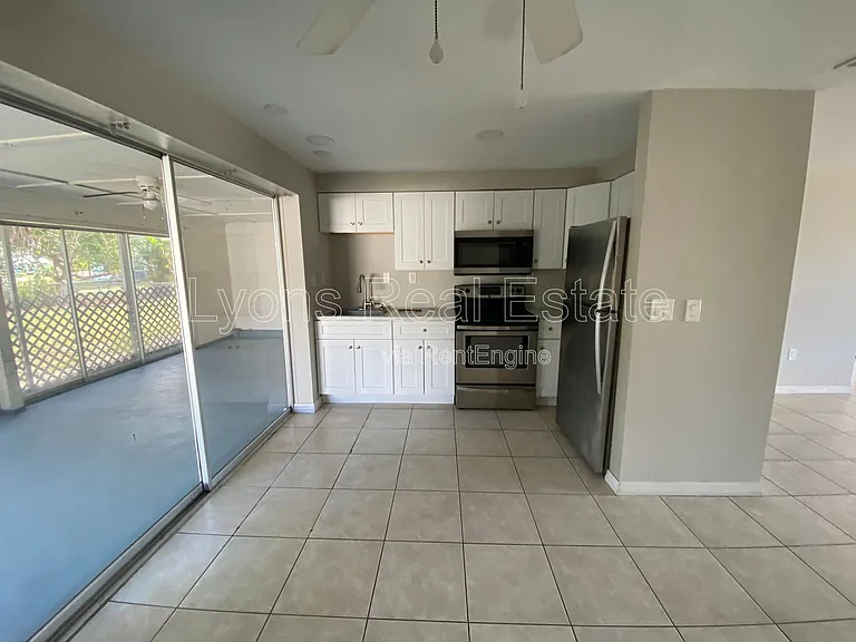 11310 Linda Loma Dr — Photo 4