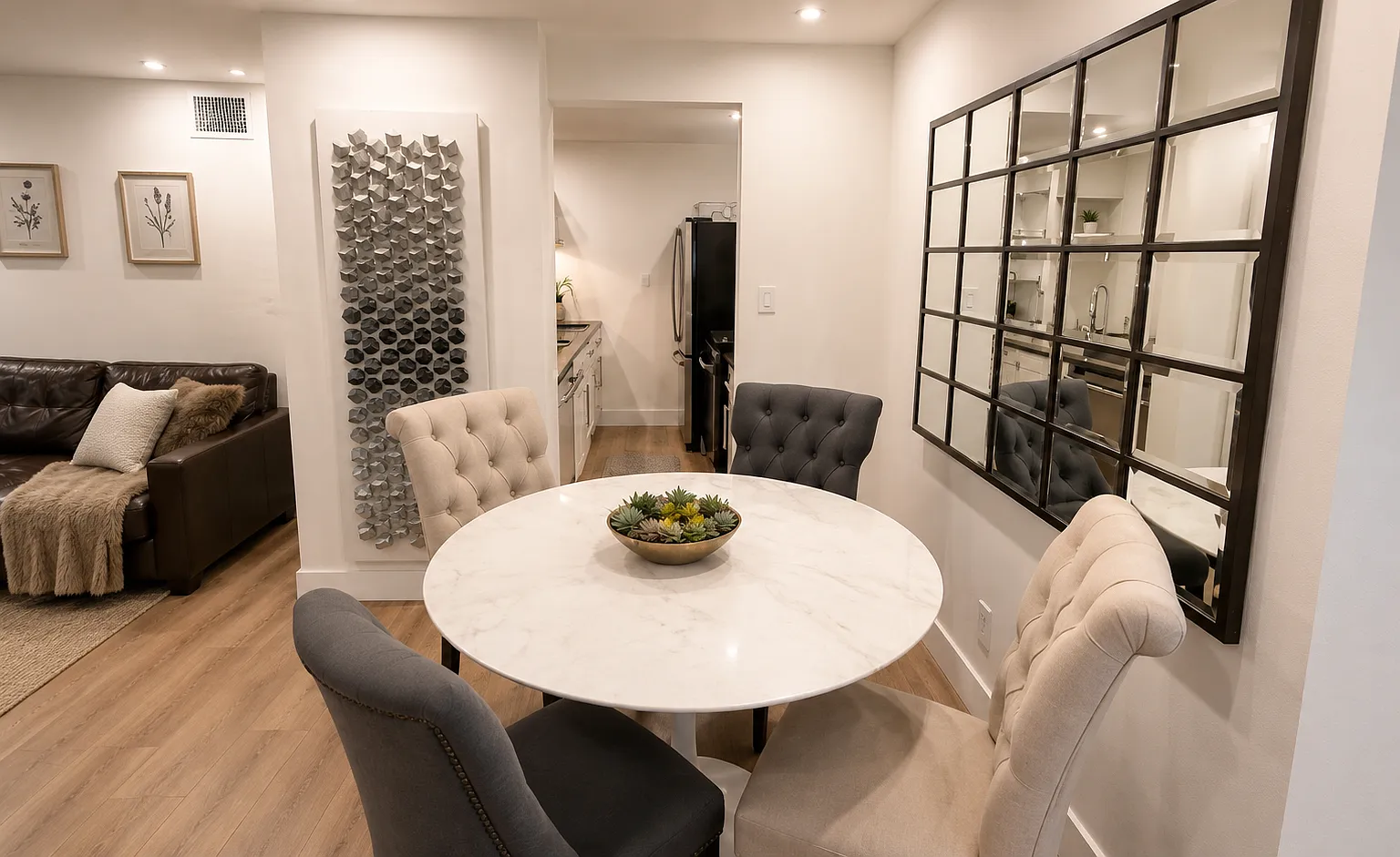 141 S Clark Dr — Photo 4