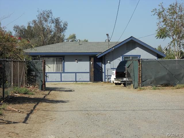 2nd image of 4867 Marlatt St