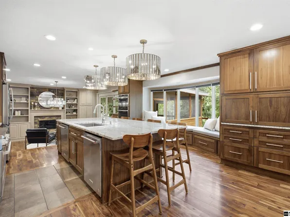 409 Martin Dr N, Bellevue, NE 68005