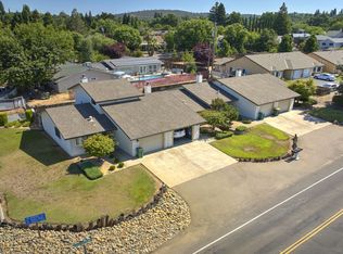 2721 Country Club Dr, Cameron Park, CA 95682