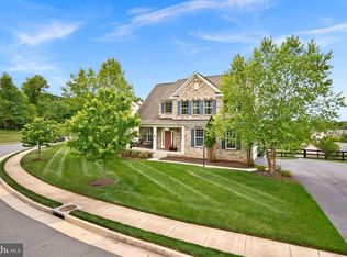 13487 Eagles Rest Dr, Leesburg, VA 20176