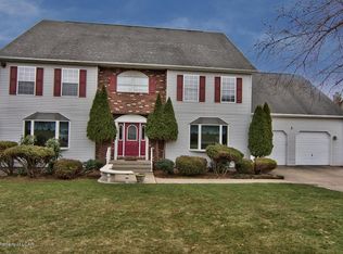 136 Lakeview Trl, Sugarloaf, PA